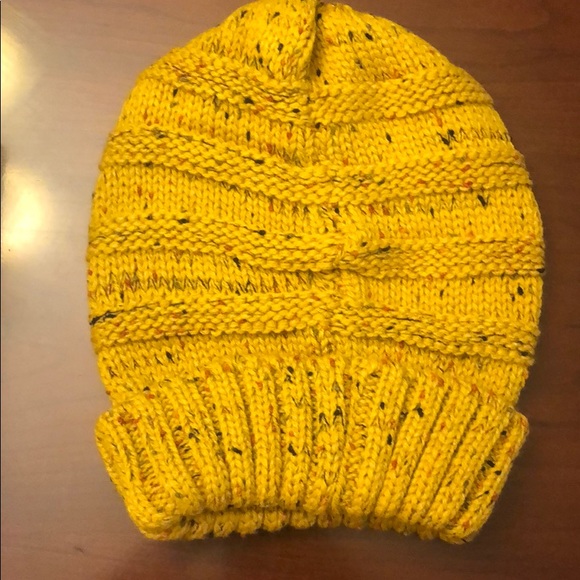 CC Beanie - Picture 2 of 3